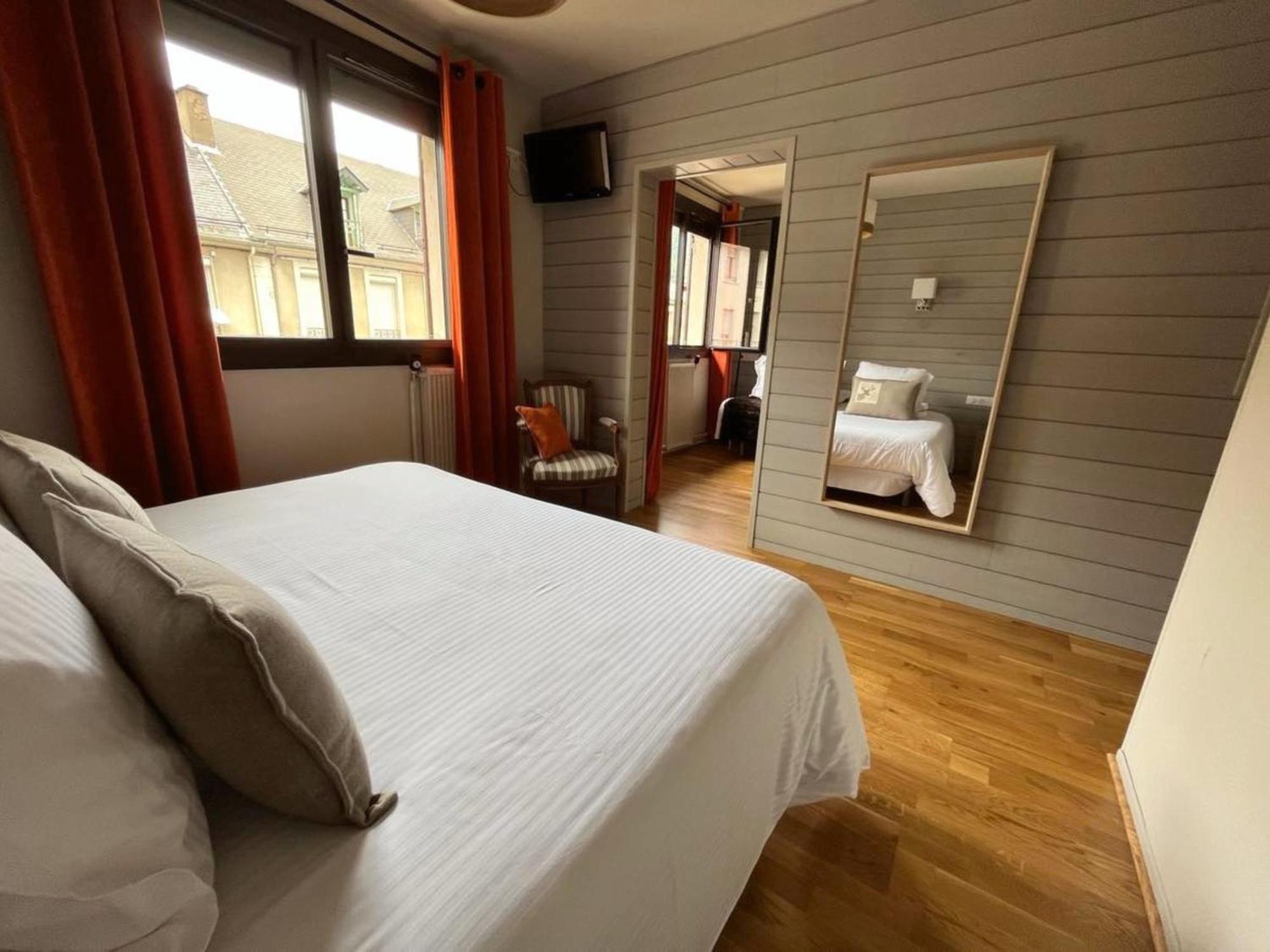 Hotel La Rencluse Saint-Mamet Экстерьер фото