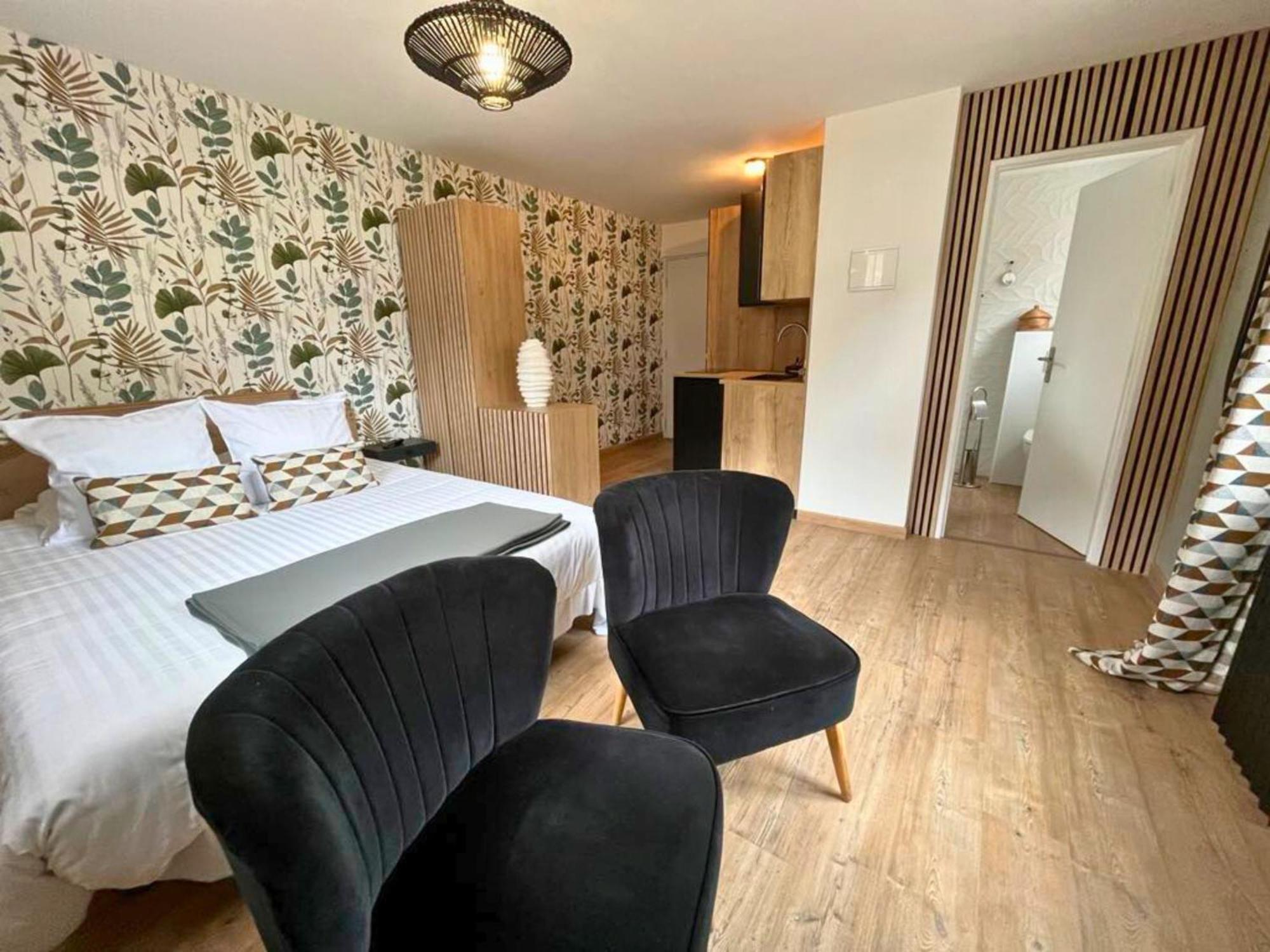 Hotel La Rencluse Saint-Mamet Экстерьер фото