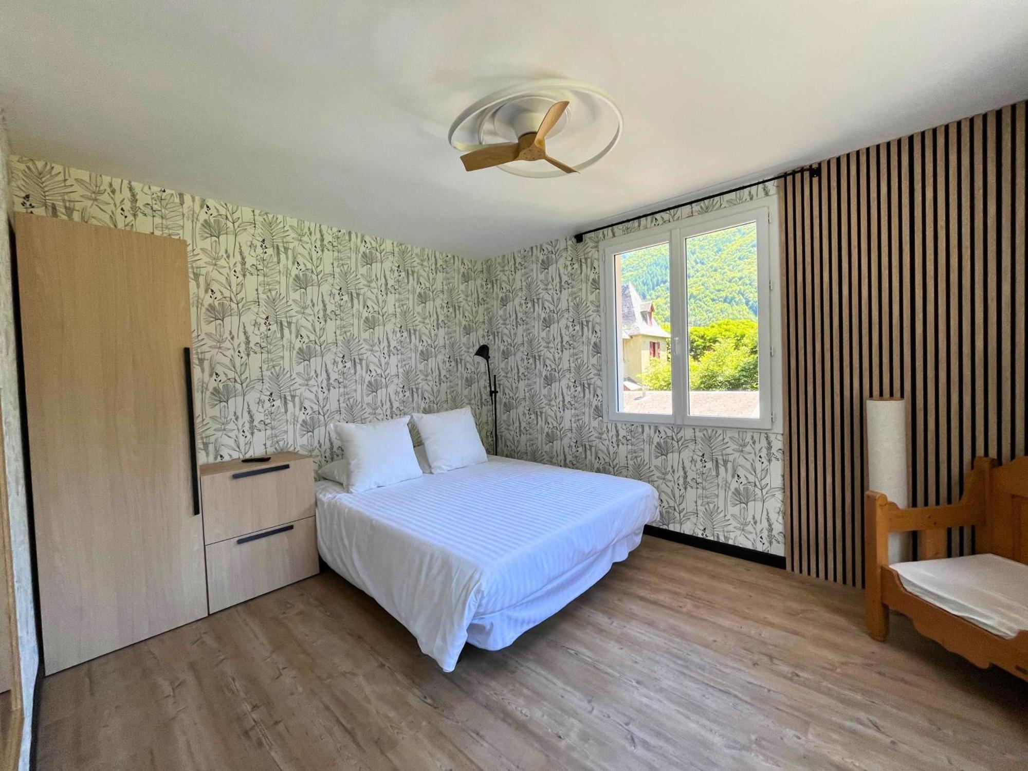 Hotel La Rencluse Saint-Mamet Экстерьер фото