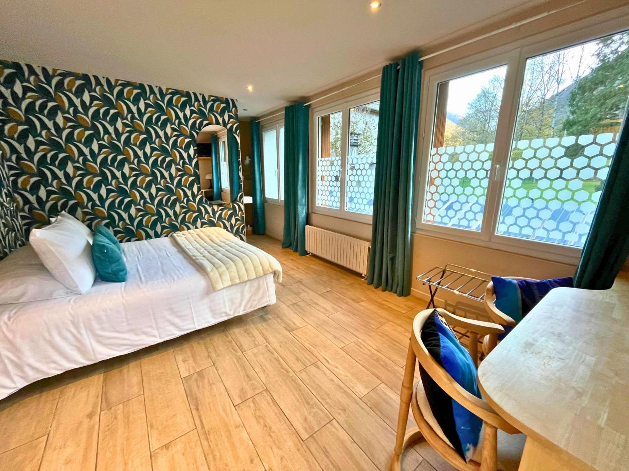 Hotel La Rencluse Saint-Mamet Экстерьер фото